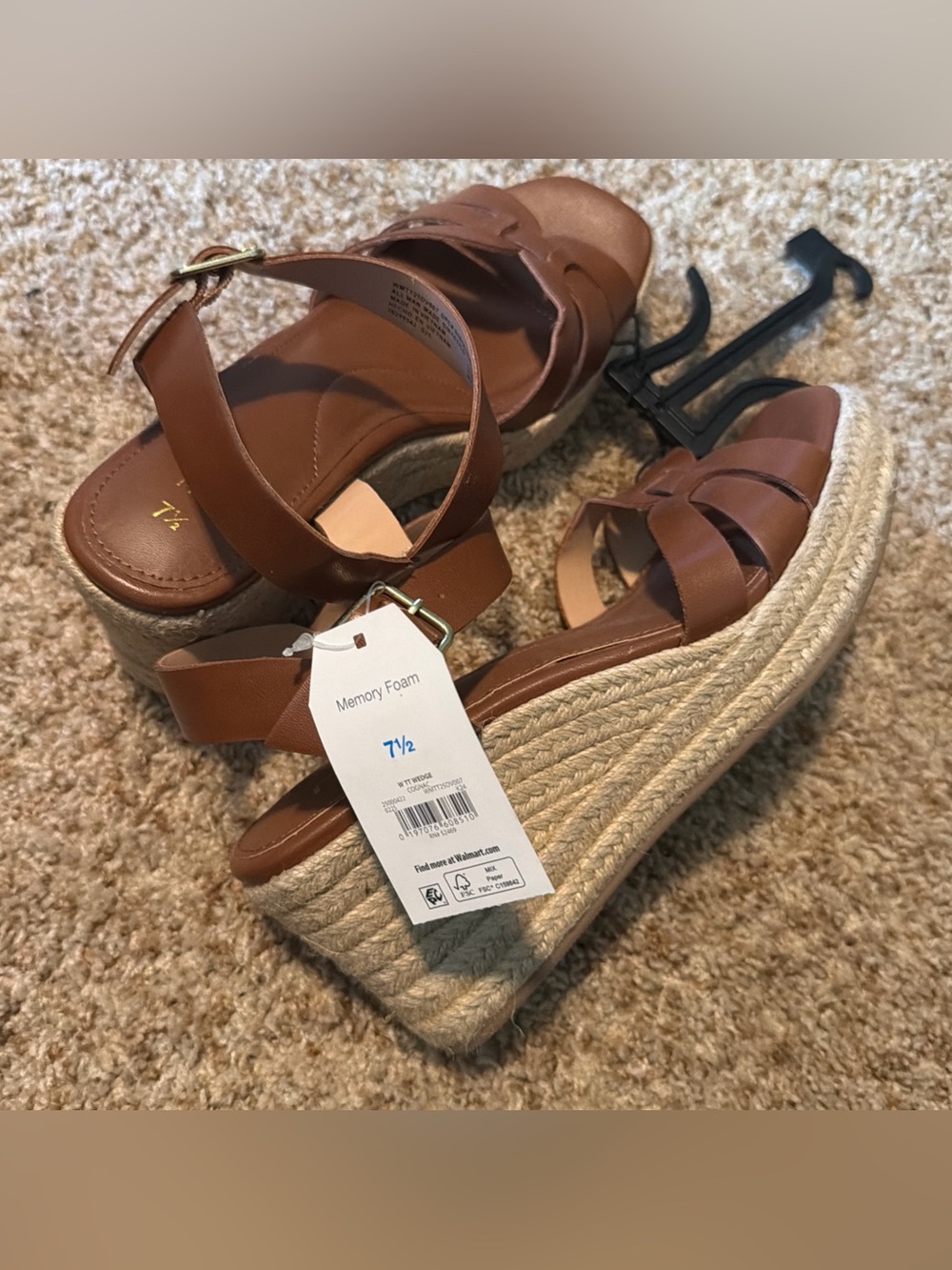 Time And Tru Womens Sandal Size 7.5 Wedge Brown Cognac Memory Foam 3.5 Heel Shoe